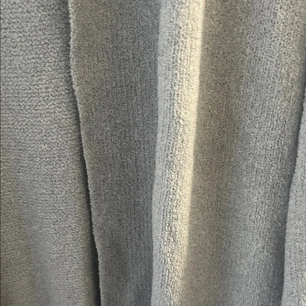 Natori Soft Gray Lounge Robe - Picture 3 of 7